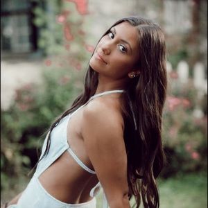 Meet your Posher, Hollyann